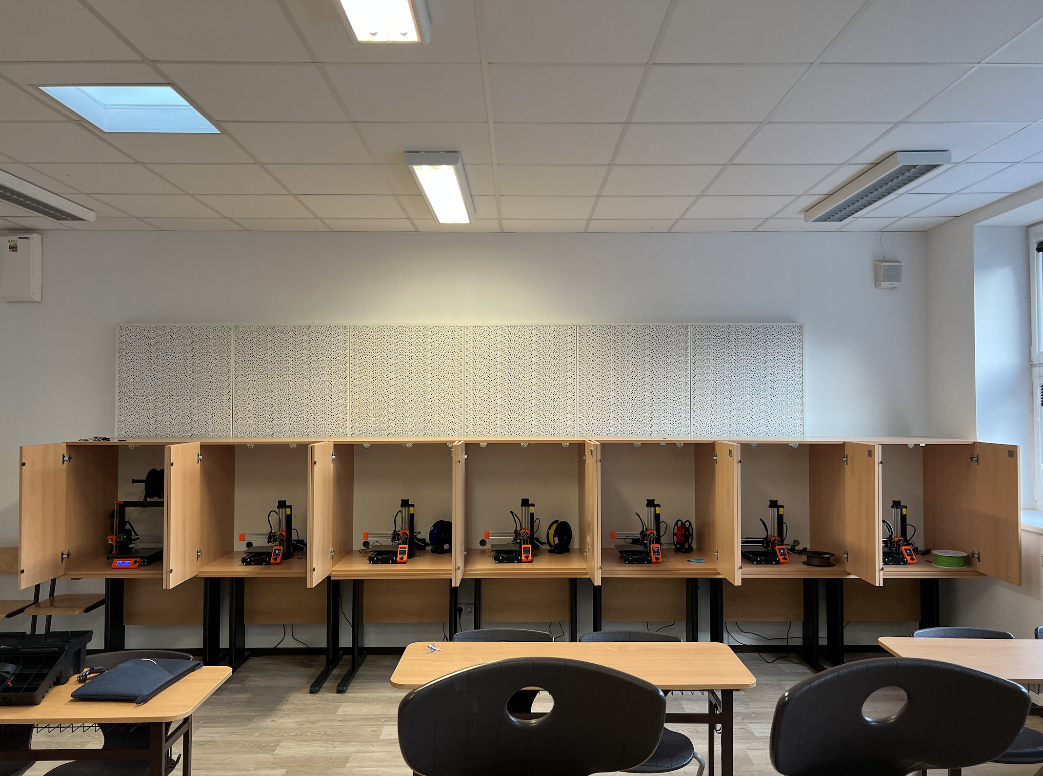 Základní škola Loděnice 7 3D-tiskáren pro výuku